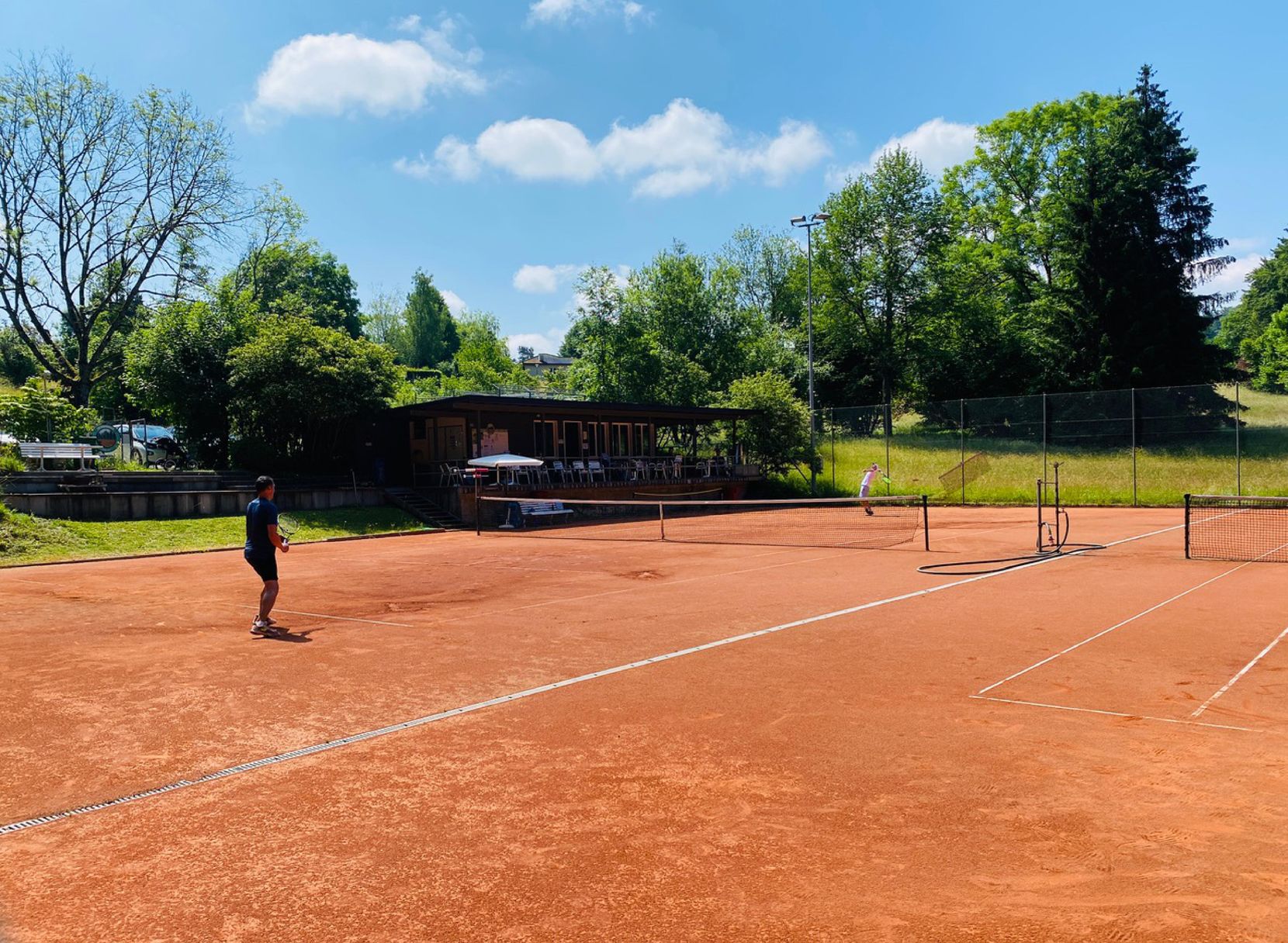 Der Tennisclub Pfaffhausen bietet eine idyllische Anlage.